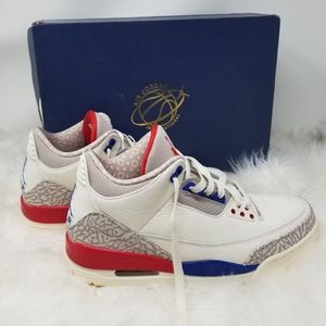 Nike Jordan 3 Retro International Flight Mens Fashion Sneaker
